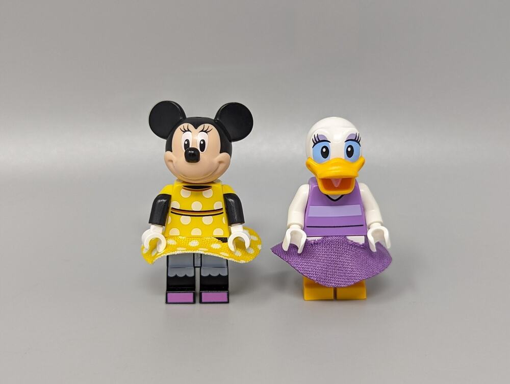 Lego Disney Minnie Mouse & Daisy Duck Minifigure From 10773 Ice Cream Shop